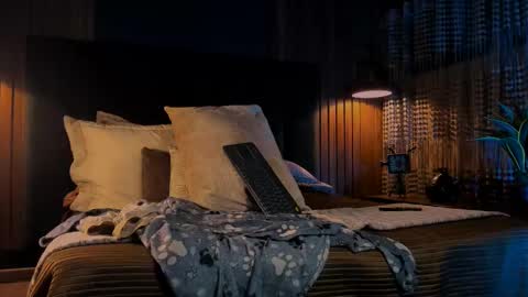 Snapshot of leosalvatore_ chatting on 02-24-25, 07:55 Leo Salvatore online show from 02-24-25, 07:55