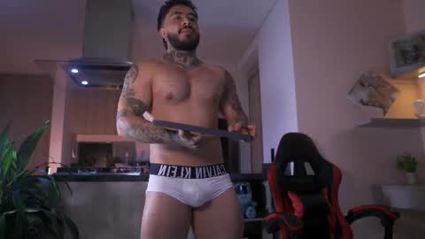 Snapshot of leosalvatore_ chatting on 10-10-25, 03:38 Leo Salvatore online show from 10-10-25, 03:38