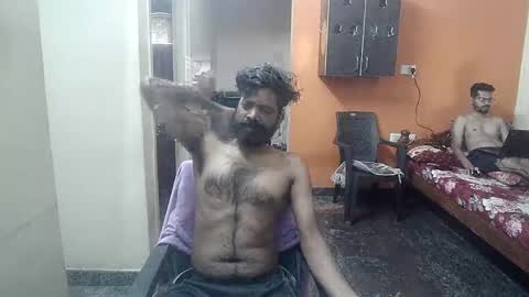 Snapshot of leosbroad chatting on 12-13-24, 06:53 Leo online show from 12-13-24, 06:53