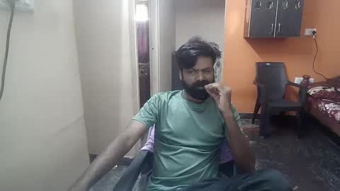 Snapshot of leosbroad chatting on 12-13-24, 09:57 Leo online show from 12-13-24, 09:57