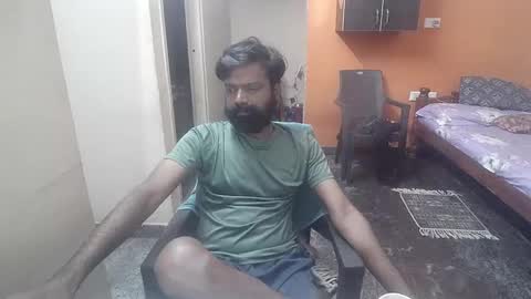 Snapshot of leosbroad chatting on 01-18-25, 01:29 Leo online show from 01-18-25, 01:29