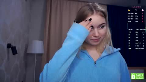 Snapshot of leotafredericks chatting on 12-14-25, 05:13 Hello everyone Im Lora Its my first day Were going to have fun together online show from 12-14-25, 05:13