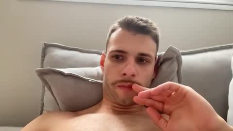 Snapshot of leozinhohd chatting on 10-12-25, 05:56 leozinhohd online show from 10-12-25, 05:56