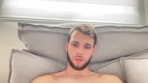 Snapshot of leozinhohd chatting on 12-17-25, 04:57 leozinhohd online show from 12-17-25, 04:57