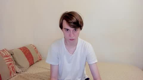 Snapshot of leraimcute chatting on 01-08-26, 10:12 Daniel online show from 01-08-26, 10:12