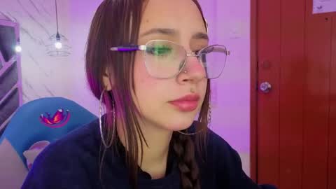 Snapshot of leri_rose_ chatting on 05-05-26, 11:40 online show from 05-05-26, 11:40