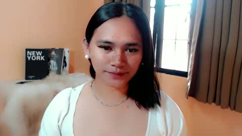 Snapshot of lesleyanderson chatting on 10-30-25, 12:01 Pat online show from 10-30-25, 12:01