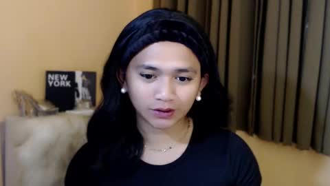 Snapshot of lesleyanderson chatting on 11-11-25, 12:21 Pat online show from 11-11-25, 12:21