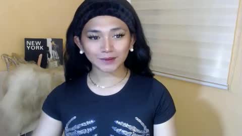 Snapshot of lesleyanderson chatting on 11-19-25, 01:05 Pat online show from 11-19-25, 01:05