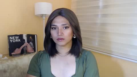 Snapshot of lesleyanderson chatting on 12-04-25, 12:09 Pat online show from 12-04-25, 12:09