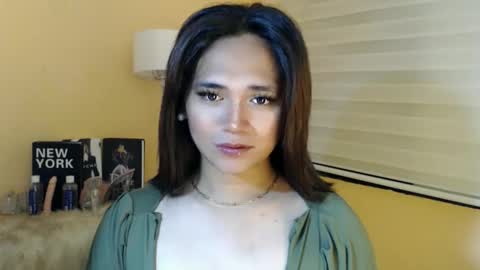 Snapshot of lesleyanderson chatting on 12-14-25, 10:58 Pat online show from 12-14-25, 10:58