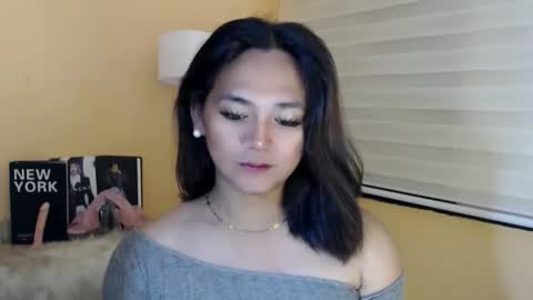 Snapshot of lesleyanderson chatting on 12-17-25, 10:49 Pat online show from 12-17-25, 10:49