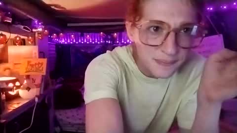 LesleyGumGrass- The Boring Trans girl online show from 09-28-25, 01:55