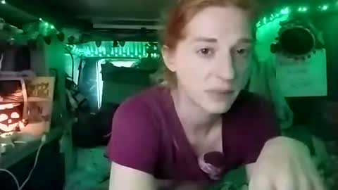 LesleyGumGrass- The Boring Trans girl online show from 10-29-25, 05:25