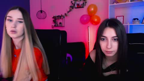 leslie_bird online show from 04-02-26, 08:23