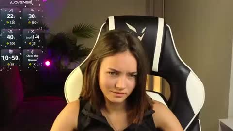 Leslie online show from 07-02-26, 01:05