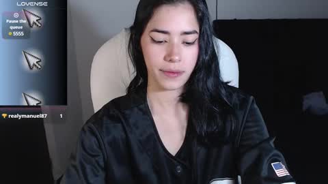 Snapshot of leslieblack_ chatting on 02-26-25, 11:04 leslie online show from 02-26-25, 11:04