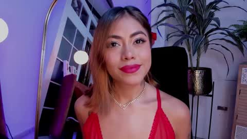 Snapshot of leslybailey chatting on 09-15-25, 11:32 Lesly Bailey online show from 09-15-25, 11:32