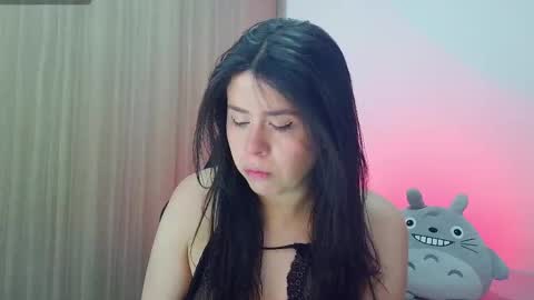 Lesly online show from 04-11-26, 06:56