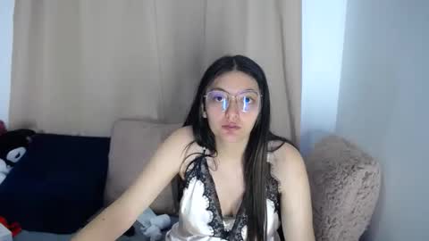 lessliee online show from 03-20-26, 04:17