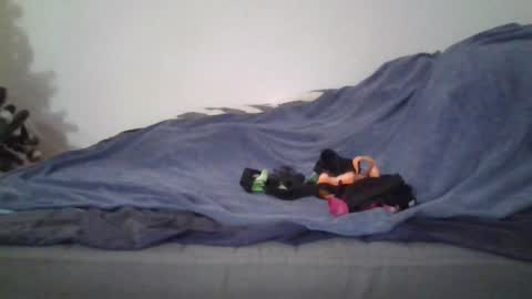 Snapshot of lestaro chatting on 12-22-24, 07:31 neoglo online show from 12-22-24, 07:31