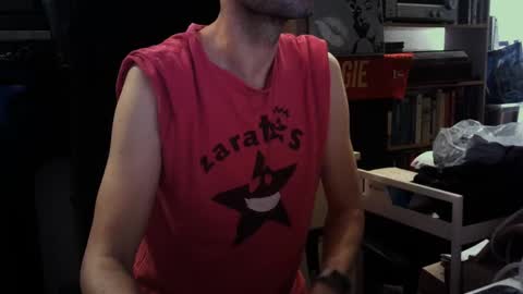 Snapshot of lestat_82 chatting on 01-31-25, 07:29 Vampiro Diurno online show from 01-31-25, 07:29