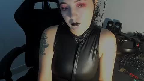 Snapshot of lestatdlion chatting on 07-16-26, 11:16 lestatdlion online show from 07-16-26, 11:16