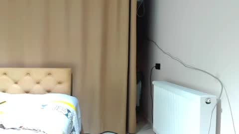 lesyaliss online show from 04-24-26, 06:32