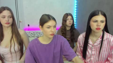 Snapshot of let_me_seee chatting on 02-03-25, 08:35 Fiona online show from 02-03-25, 08:35