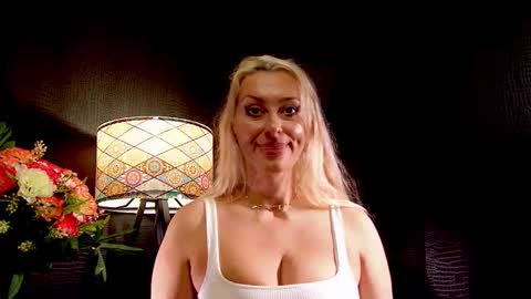 leticiareys online show from 10-29-25, 06:53