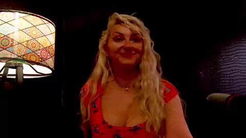 Snapshot of leticiareys chatting on 02-23-26, 11:29 leticiareys online show from 02-23-26, 11:29