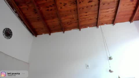 Leticia online show from 02-02-25, 09:45