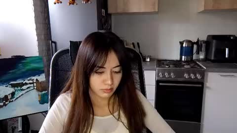 Emily online show from 06-17-26, 10:06