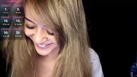 Snapshot of letitiamagett chatting on 07-19-26, 11:36 Emily online show from 07-19-26, 11:36