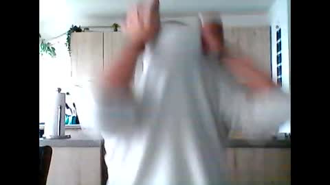 Snapshot of letshavefun2gether68 chatting on 09-27-25, 12:10 letshavefun2gether68 online show from 09-27-25, 12:10