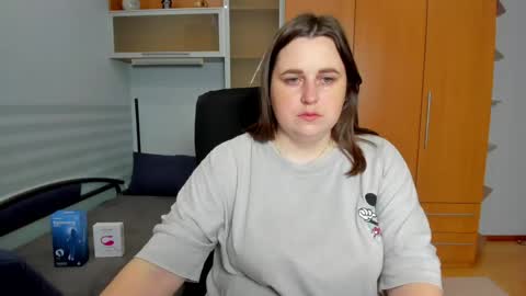 Naomi online show from 06-03-26, 05:54