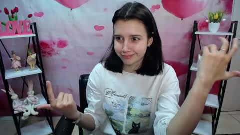 Snapshot of letty_curly chatting on 05-21-26, 05:14 letty_curly online show from 05-21-26, 05:14