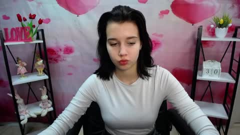 Snapshot of letty_curly chatting on 05-30-26, 05:15 letty_curly online show from 05-30-26, 05:15
