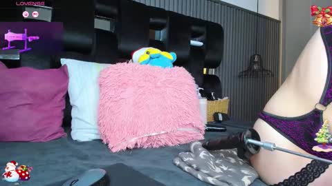 levana1 online show from 12-18-25, 07:09