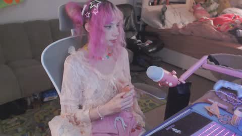 lewdy booty online show from 10-20-25, 02:12