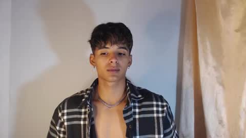 Snapshot of lewis_ly chatting on 02-07-26, 06:11 i am lewis ly EDUARDO MEMDOZA15 online show from 02-07-26, 06:11