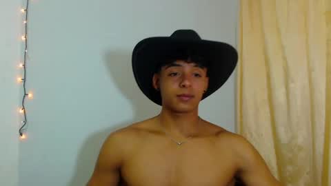 i  am lewis ly EDUARDO MEMDOZA15 online show from 04-20-26, 04:32