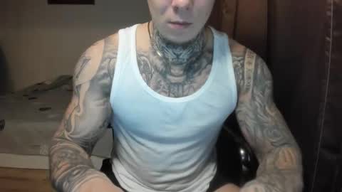 Snapshot of lewis_muscleee chatting on 11-28-25, 08:00 blablablack online show from 11-28-25, 08:00