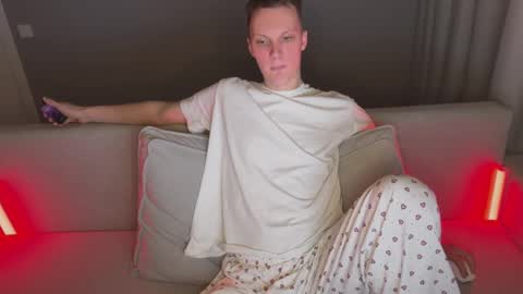 Snapshot of lex_cookie chatting on 01-11-26, 12:37 John online show from 01-11-26, 12:37