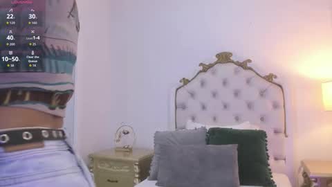    online show from 11-11-25, 11:43