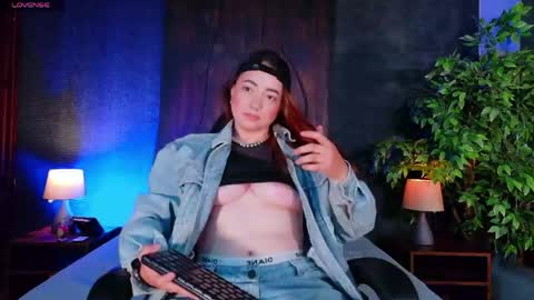 Snapshot of lexavega_ chatting on 05-21-26, 10:00 lexavega_ online show from 05-21-26, 10:00