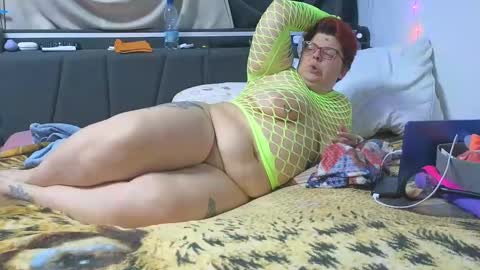 Snapshot of lexi2810 chatting on 12-16-24, 09:31 Lexi und Lex online show from 12-16-24, 09:31