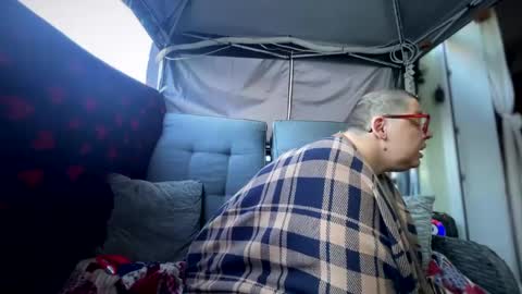 Snapshot of lexi2810 chatting on 09-22-25, 06:48 Lexi und Lex online show from 09-22-25, 06:48