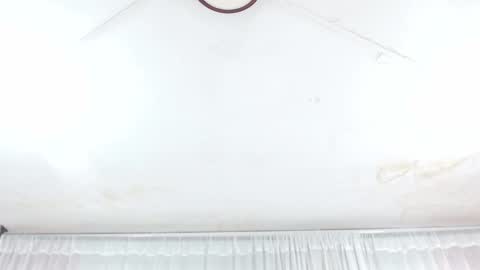 Snapshot of lexi_bloom chatting on 02-03-25, 02:13 Gabrielle online show from 02-03-25, 02:13