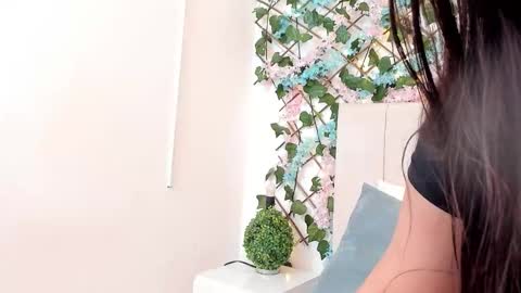 Gabrielle online show from 11-05-25, 10:37